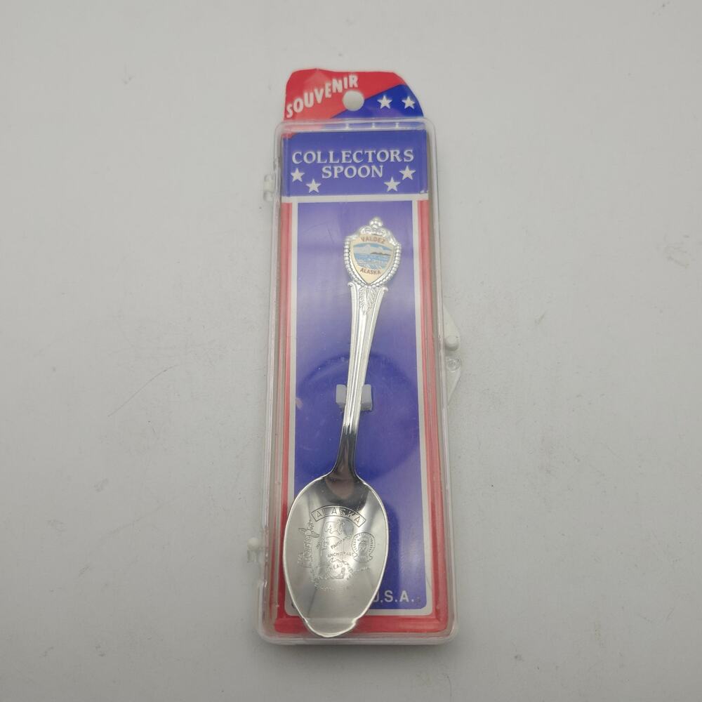 Valdez Alaska Souvenir Collector Spoon Enamel Shield Original Plastic Case USA